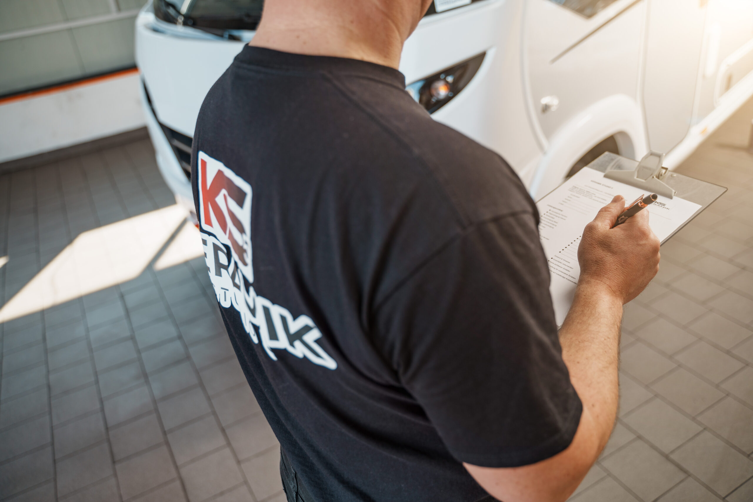 Keramikversiegelung Wohnwagen – breite Seitenansicht